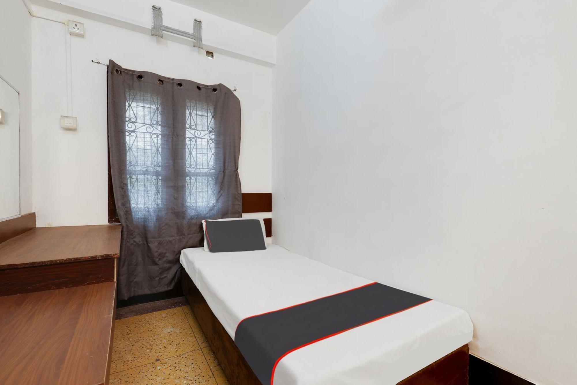 Spot On Hotel Nor' - East Guwahati Esterno foto