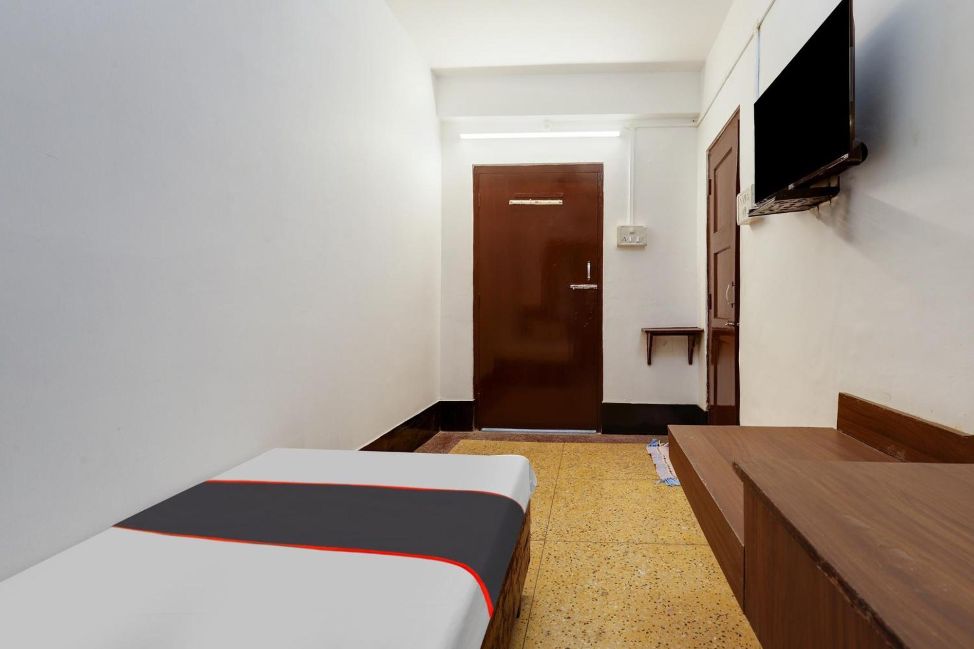 Spot On Hotel Nor' - East Guwahati Esterno foto