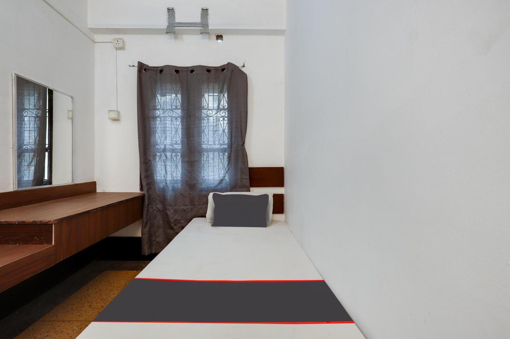 Spot On Hotel Nor' - East Guwahati Esterno foto