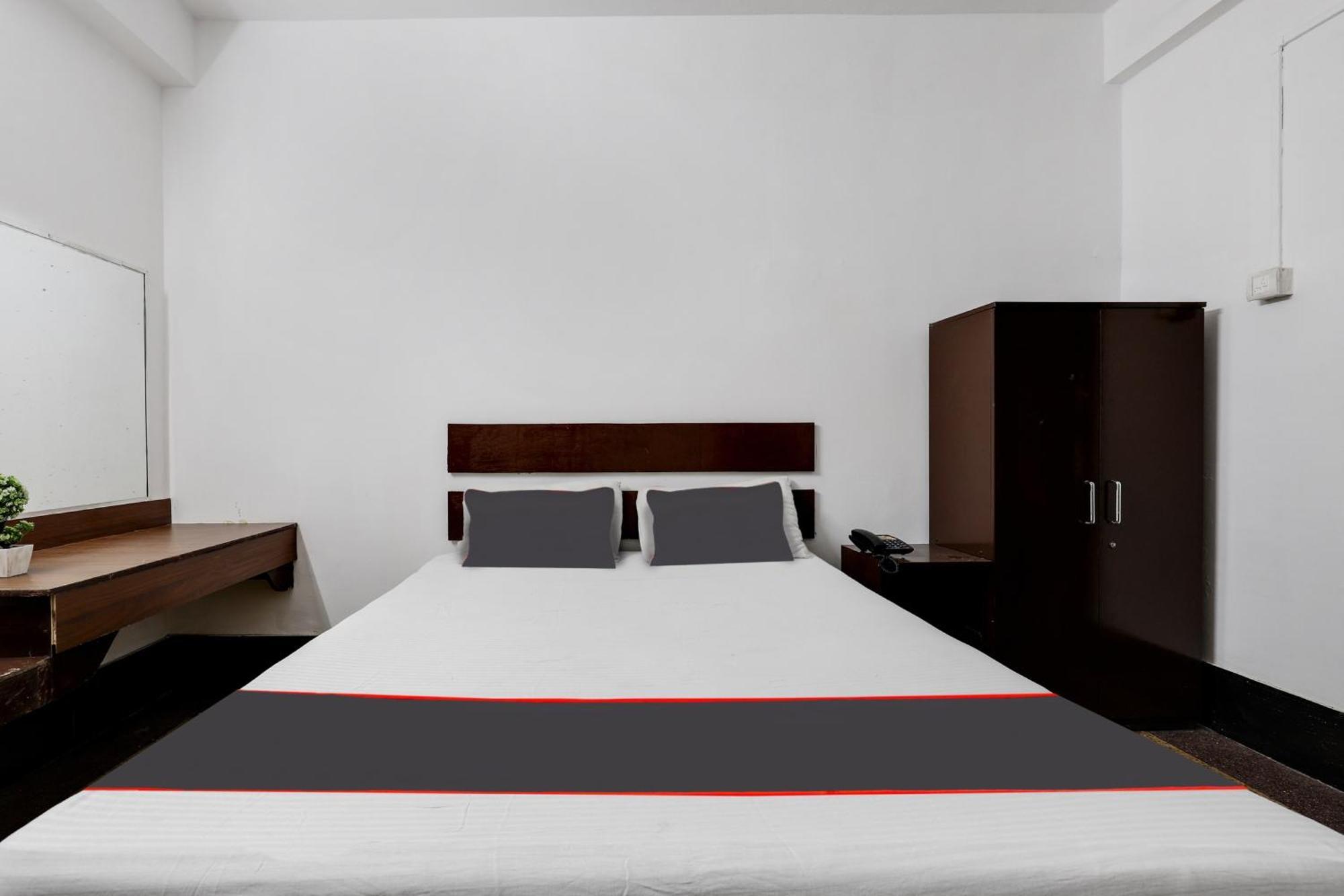 Spot On Hotel Nor' - East Guwahati Esterno foto